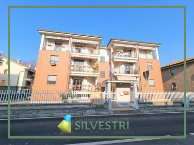 Immobiliare Silvestri, TRECATE: AMPIO TRILOCALE CON DOPPI SERVIZI, BOX E CANTINA.