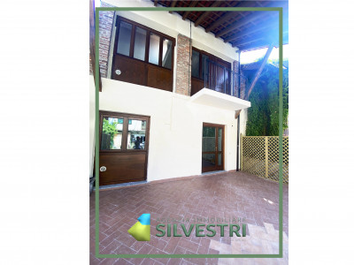 Immobiliare Silvestri, CAMERI:  TRILOCALE COMPLETAMENTE RISTRUTTURATO