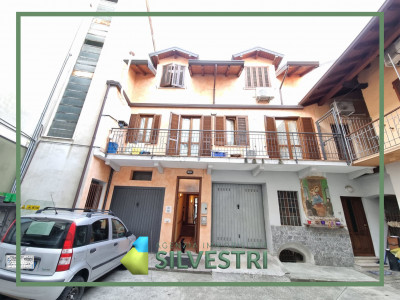 Immobiliare Silvestri, OLEGGIO: CASA SEMI-INDIPENDENTE CON BOX E POSTO AUTO