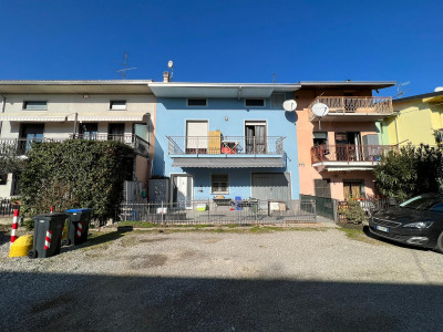 Immobiliare Silvestri, APPARTAMENTO CON CORTILE DI PROPRIETA'